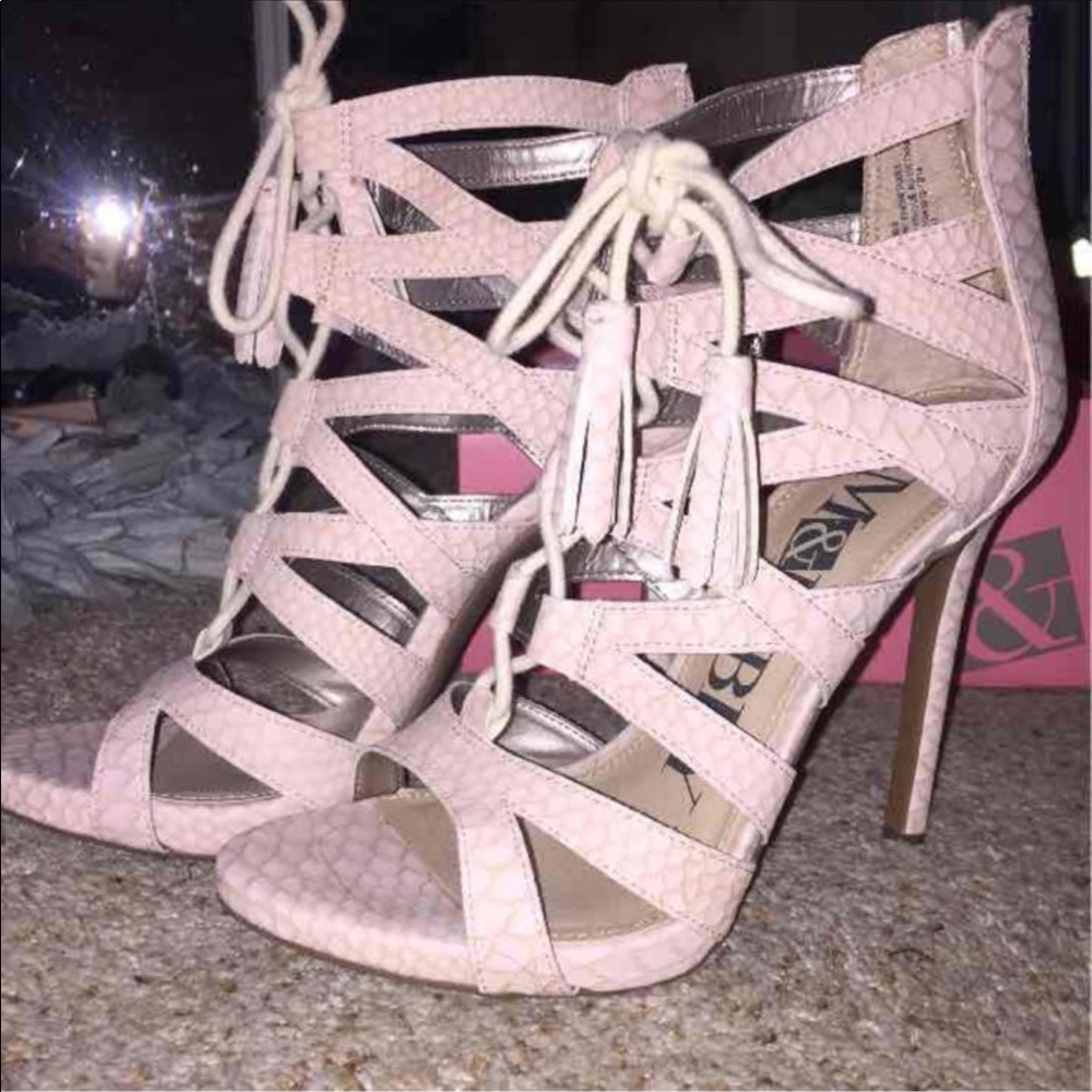 Pink nude heels